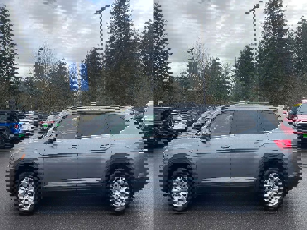 Used 2020 Volkswagen Atlas SE w/ Towing Package image 7