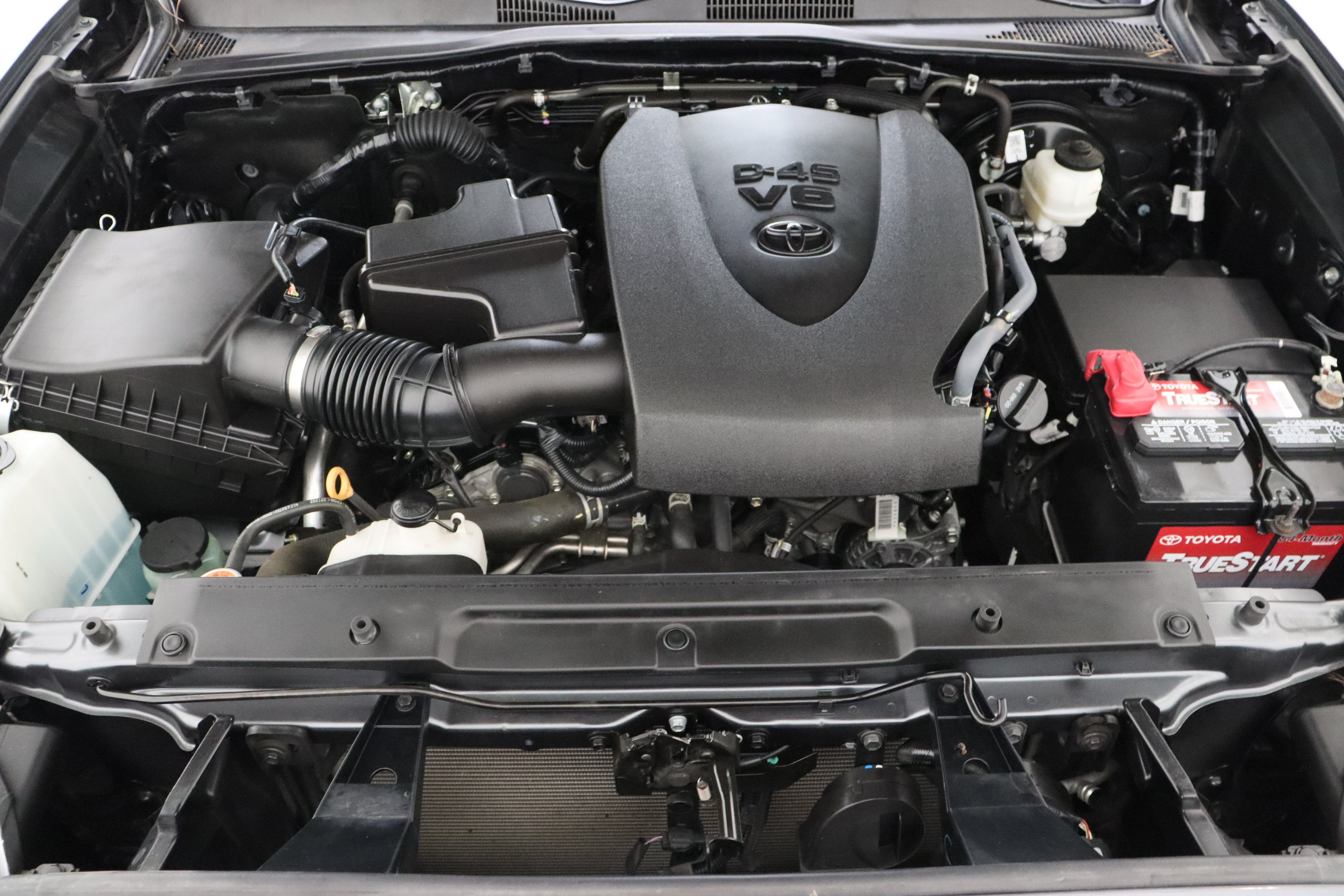 Certified 2023 Toyota Tacoma SR AWD/4WD image 35