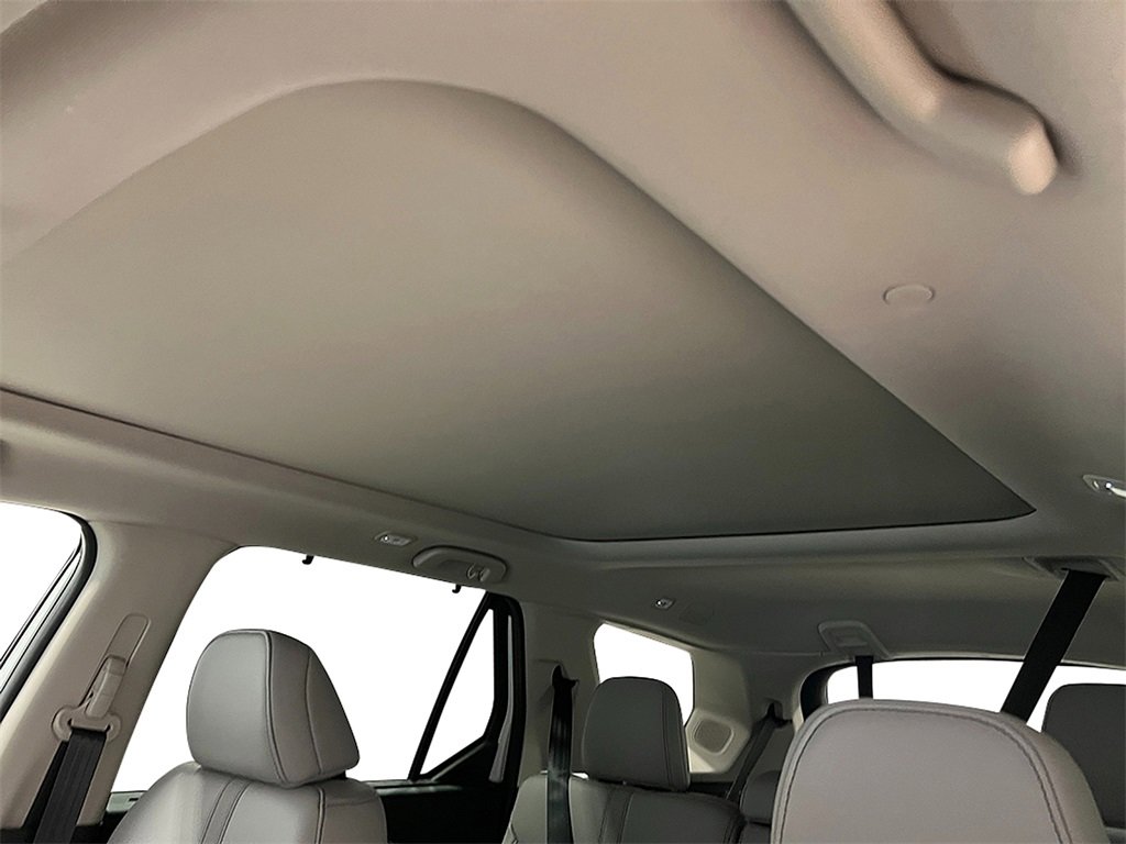 New 2025 Honda Pilot Touring image 13