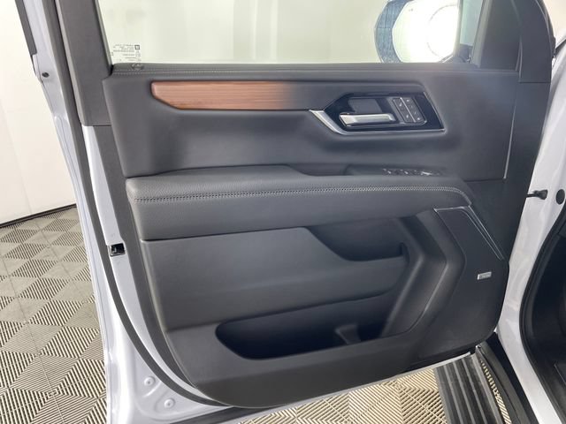 Used 2026 GMC Yukon Denali w/ Denali Reserve Package AWD/4WD image 16