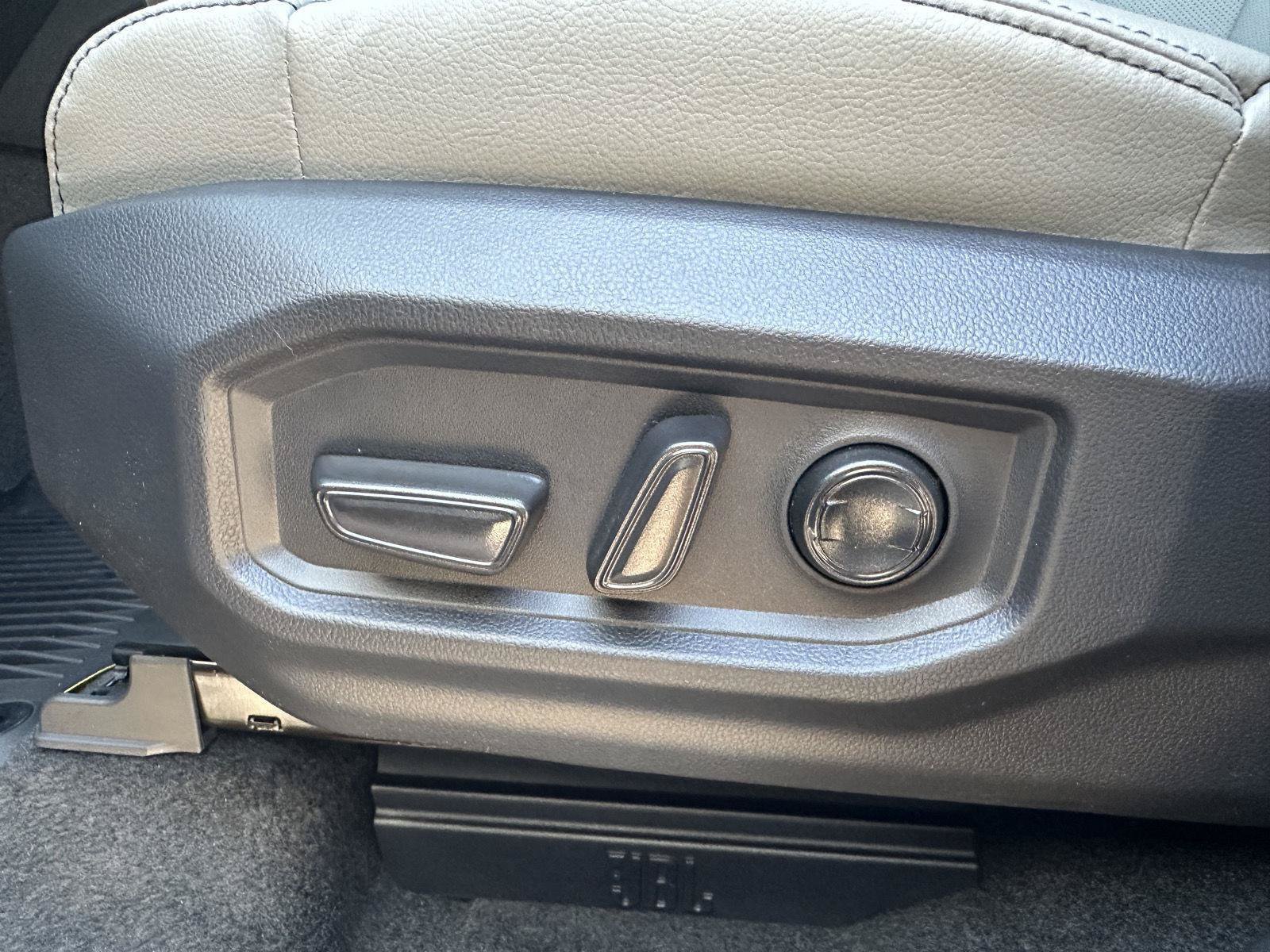 New 2026 Toyota Tundra Limited AWD/4WD image 13