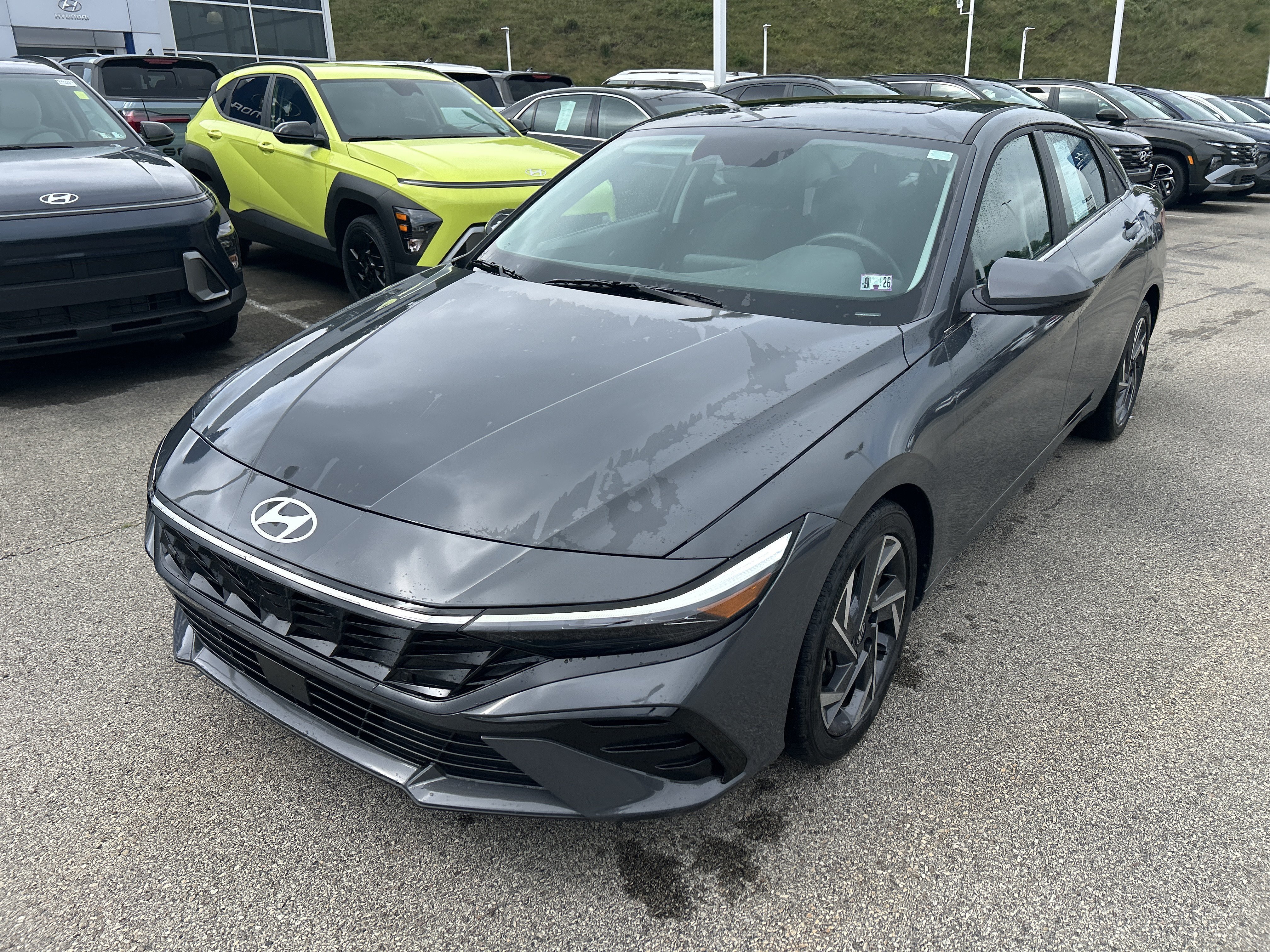 Certified 2025 Hyundai Elantra SEL FWD image 9