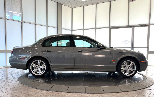 Used 2005 Jaguar S-TYPE R image 8