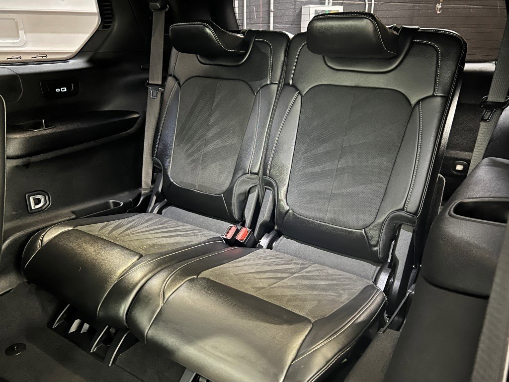 Certified 2024 Jeep Grand Cherokee L Altitude image 22