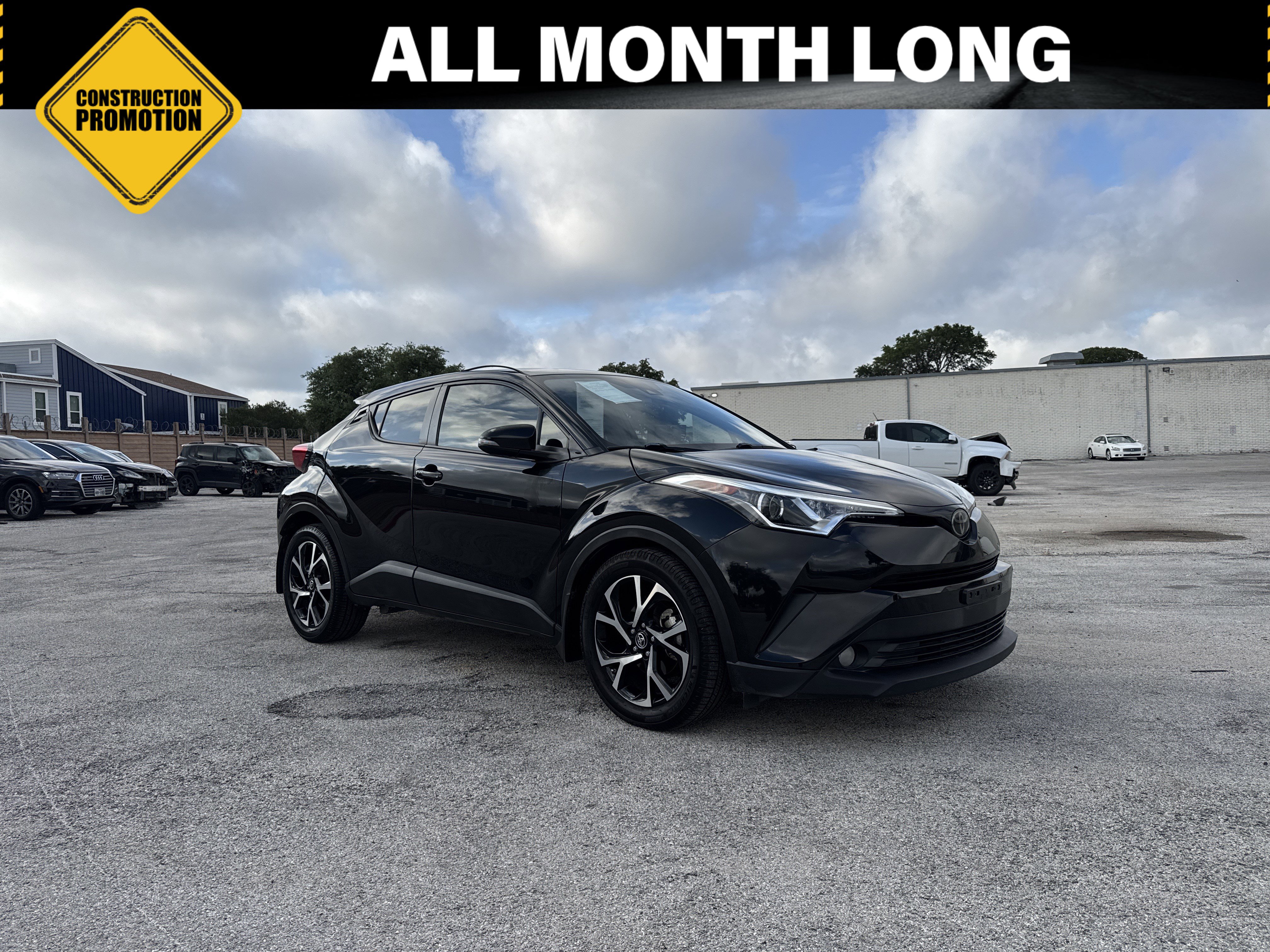 Used 2018 Toyota C-HR XLE FWD image 1