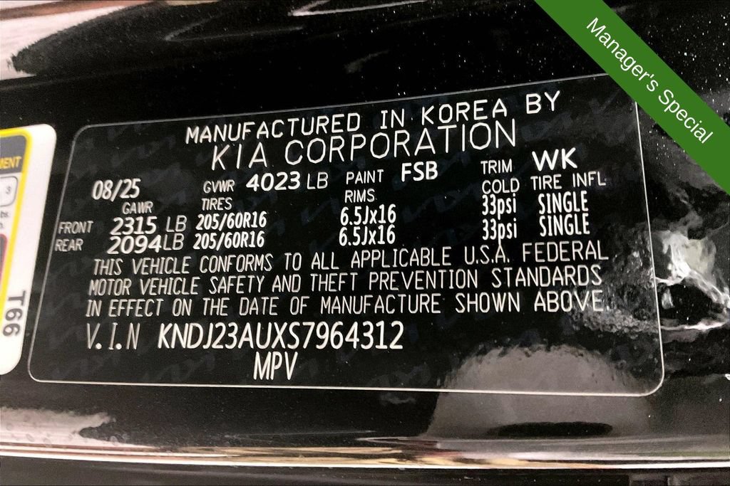 Used 2025 Kia Soul LX FWD image 39