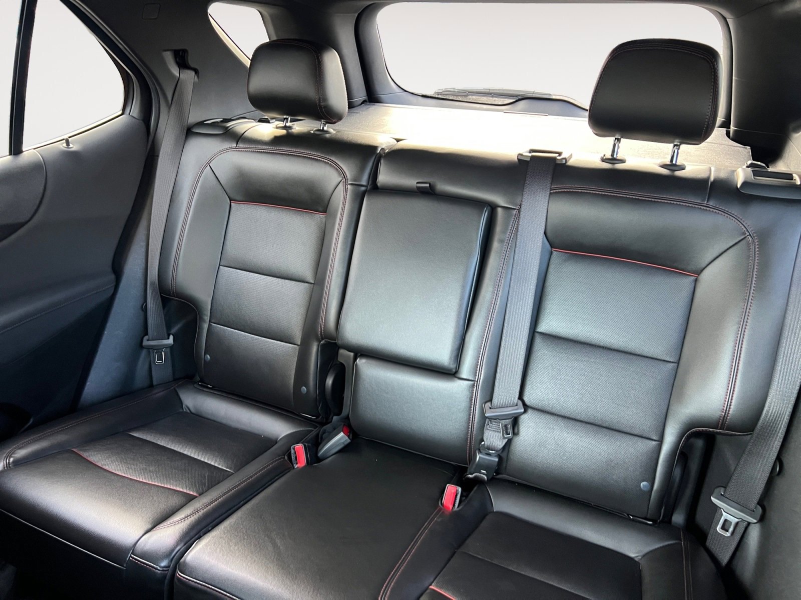 Used 2022 Chevrolet Equinox RS w/ RS Leather Package image 13