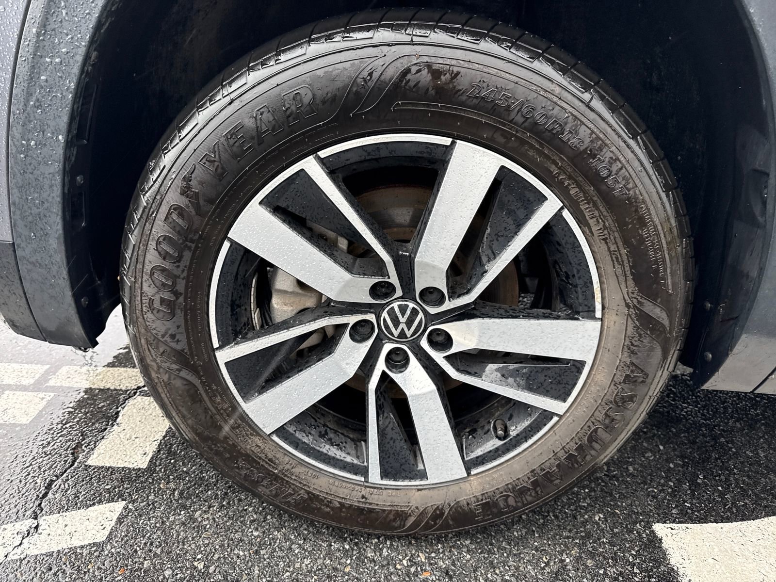 Certified 2022 Volkswagen Atlas SE image 10