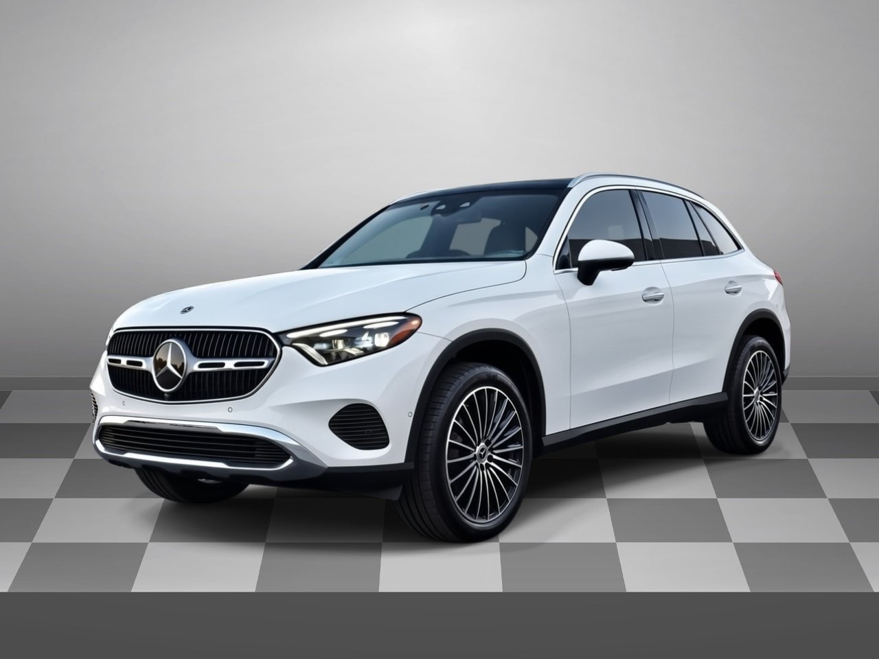 Used 2026 Mercedes-Benz GLC 300 4MATIC image 3