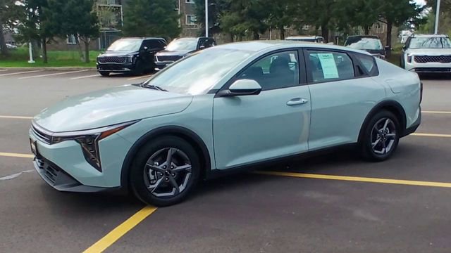 Certified 2025 Kia K4 FWD image 7