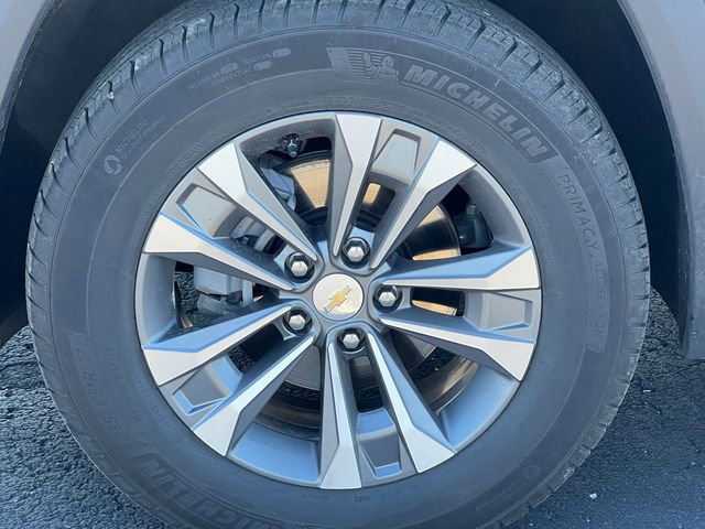 Used 2026 Chevrolet Equinox LT AWD/4WD image 7