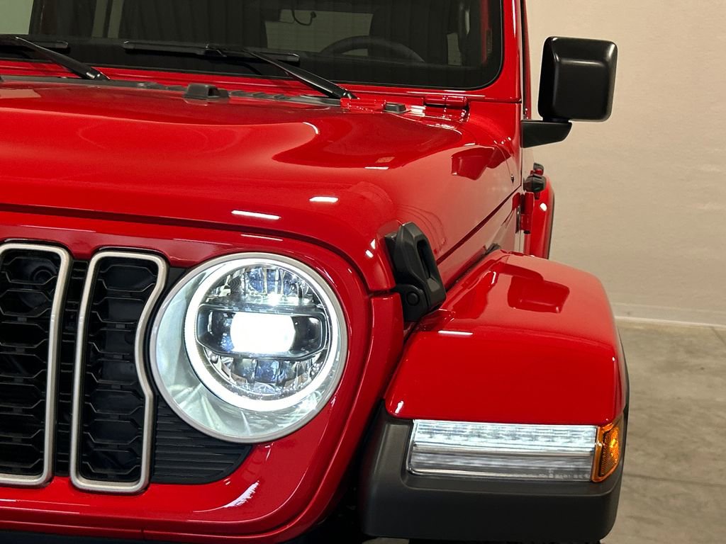 New 2025 Jeep Wrangler Sahara image 10