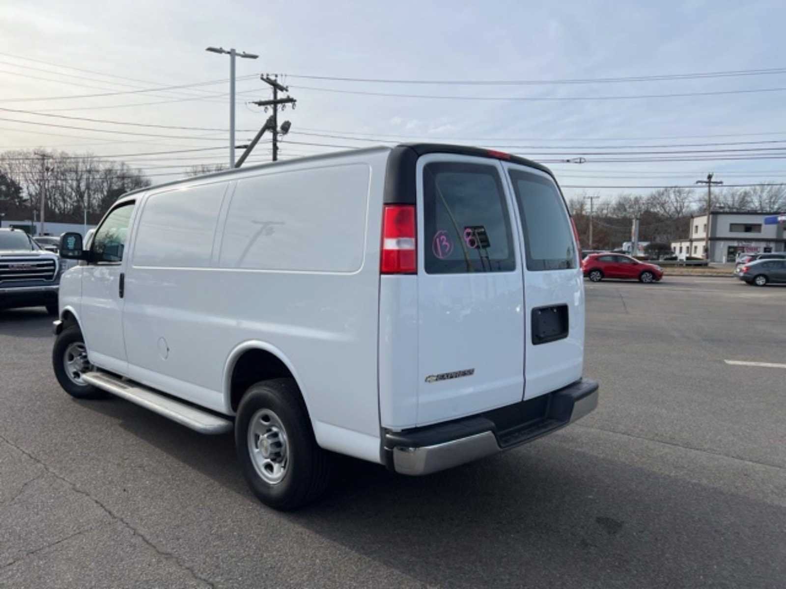 Used 2021 Chevrolet Express 2500 w/ Driver Convenience Package RWD image 5