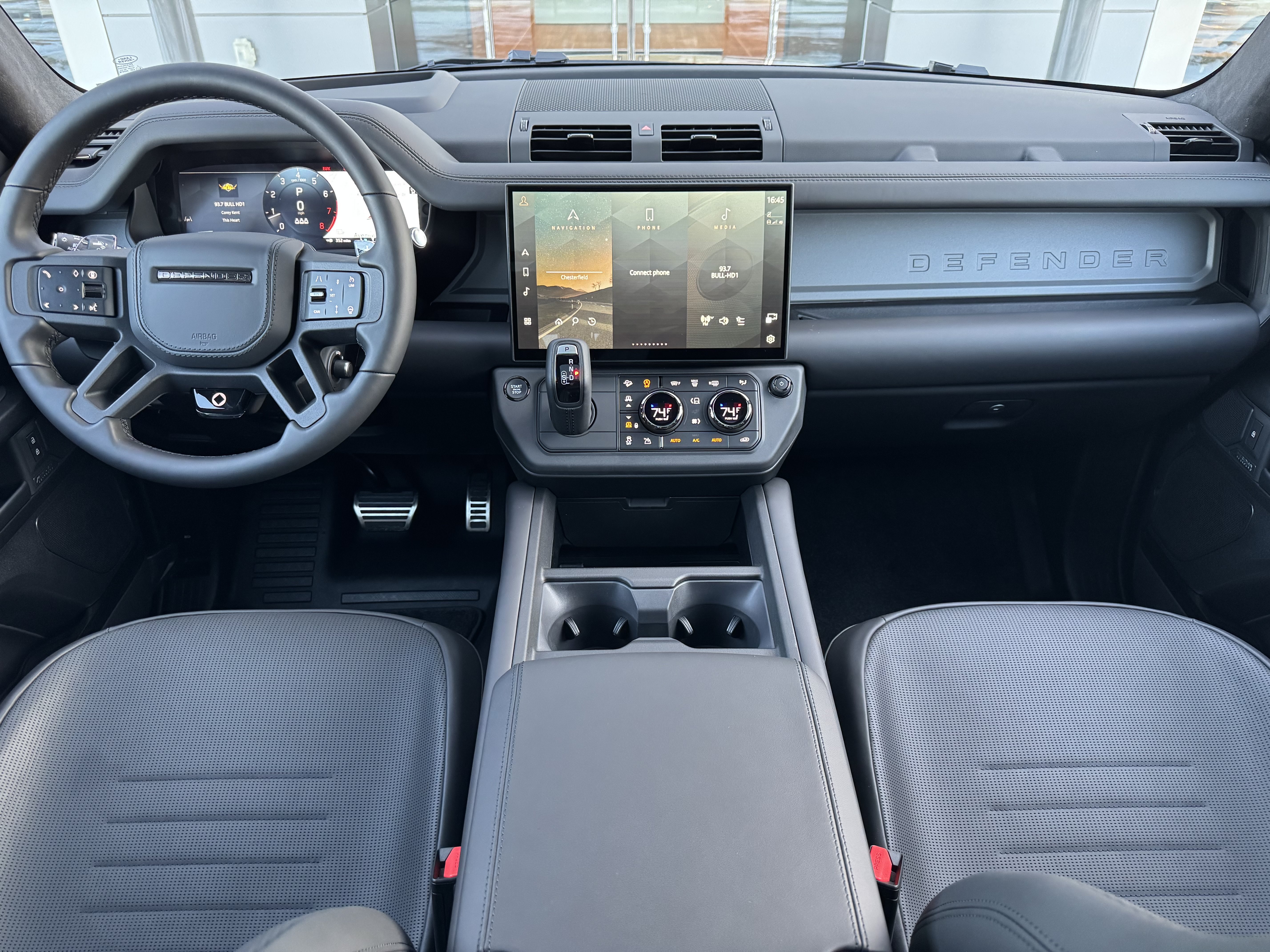 New 2026 Land Rover Defender 110 OCTA AWD/4WD image 4