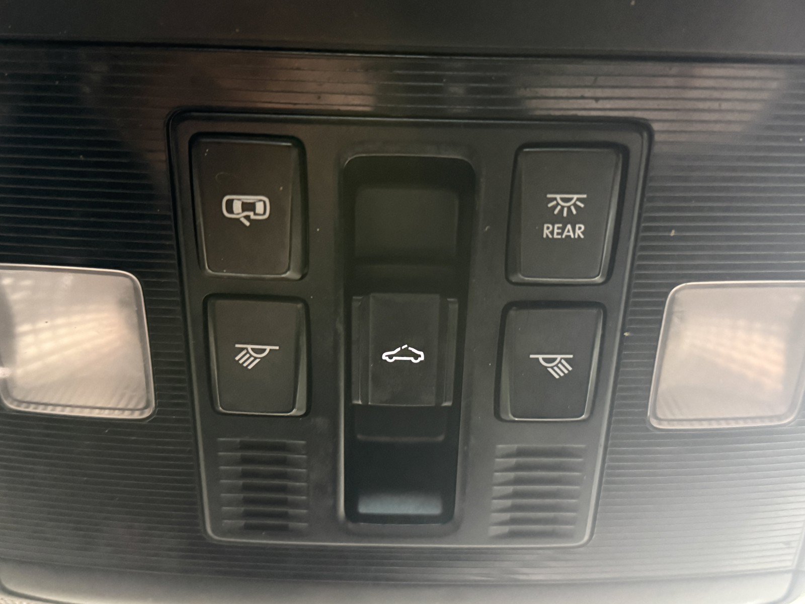 Used 2019 Volkswagen Jetta R-Line FWD image 34