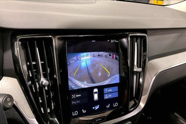 Certified 2021 Volvo V60 T5 Cross Country w/ Climate Package AWD/4WD image 23