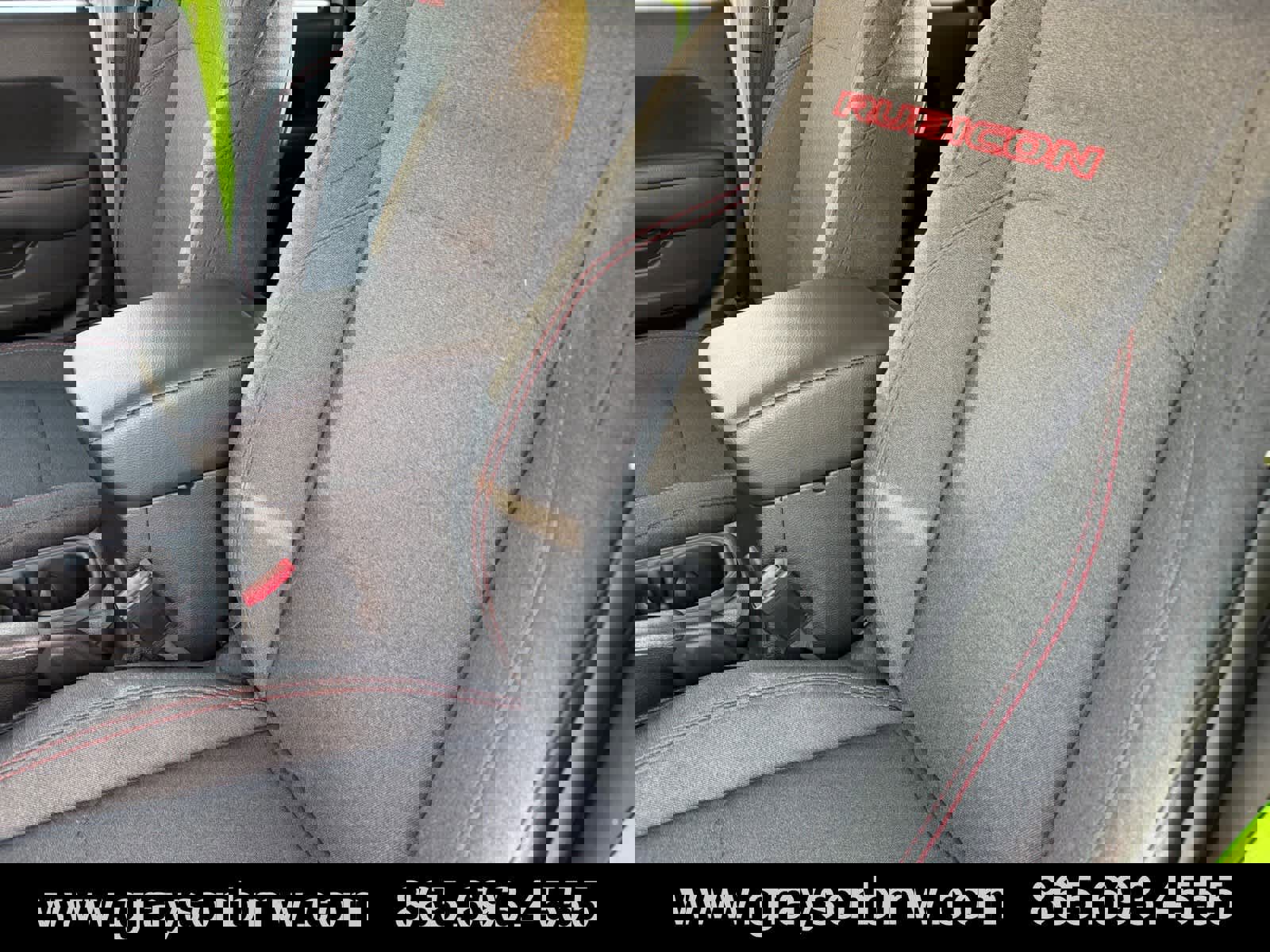 Used 2025 Jeep Gladiator Rubicon w/ Safety Group image 12