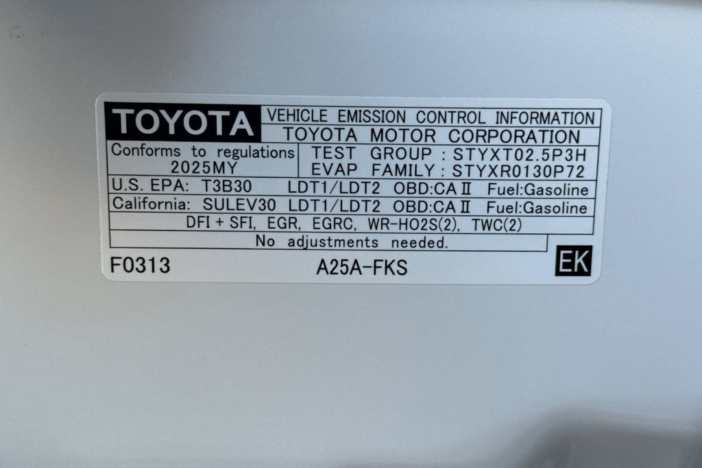 Used 2025 Toyota RAV4 LE image 39