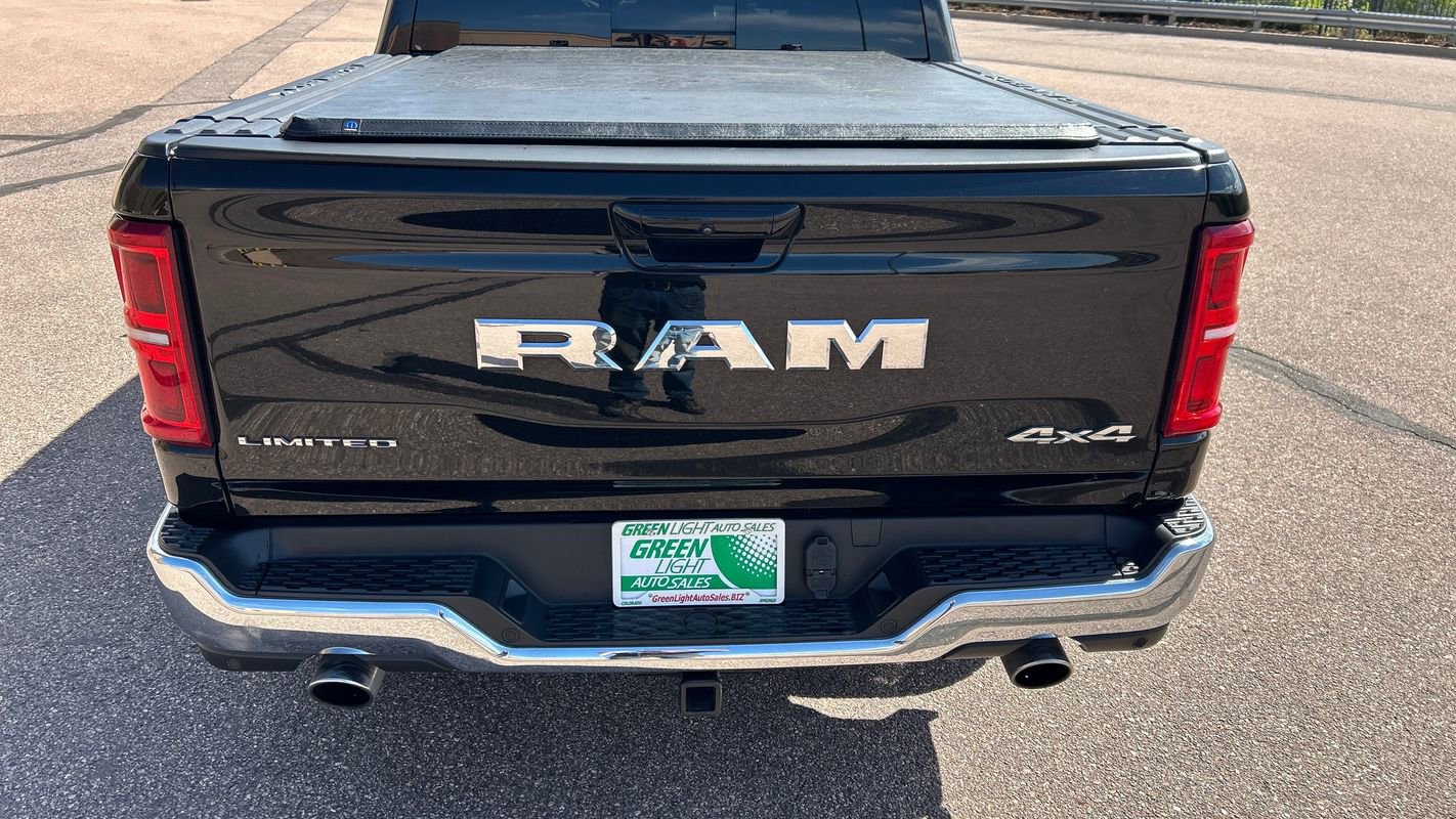 Used 2025 RAM 1500 Limited AWD/4WD image 13