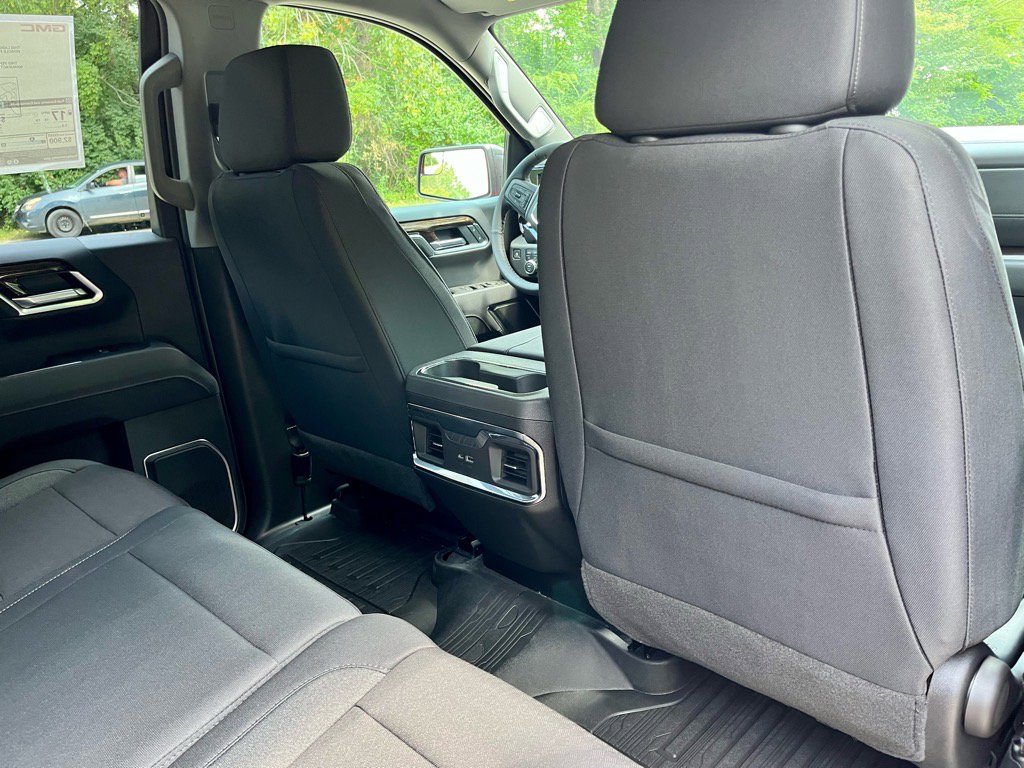 New 2026 GMC Sierra 1500 Elevation w/ LPO, Elevation Black Package image 17