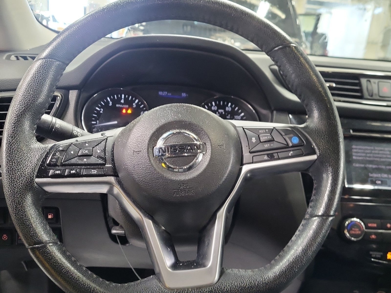 Used 2020 Nissan Rogue SL w/ Premium Package AWD/4WD image 5