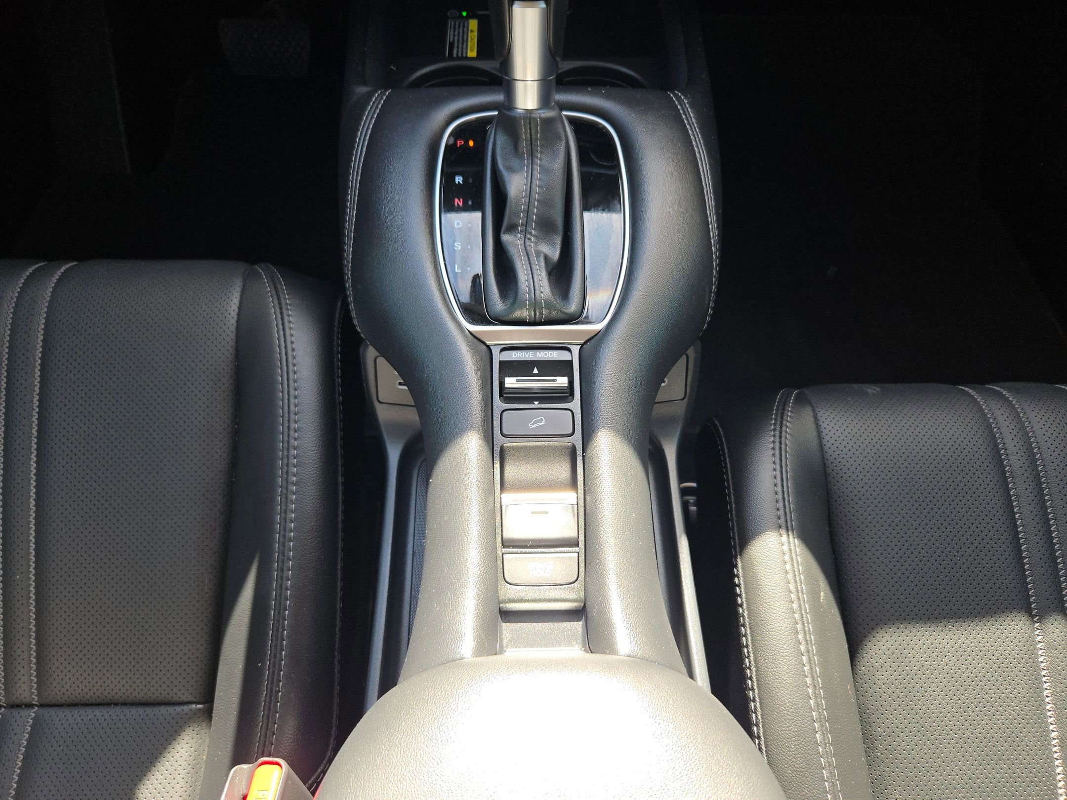 Used 2025 Honda HR-V EX-L image 19