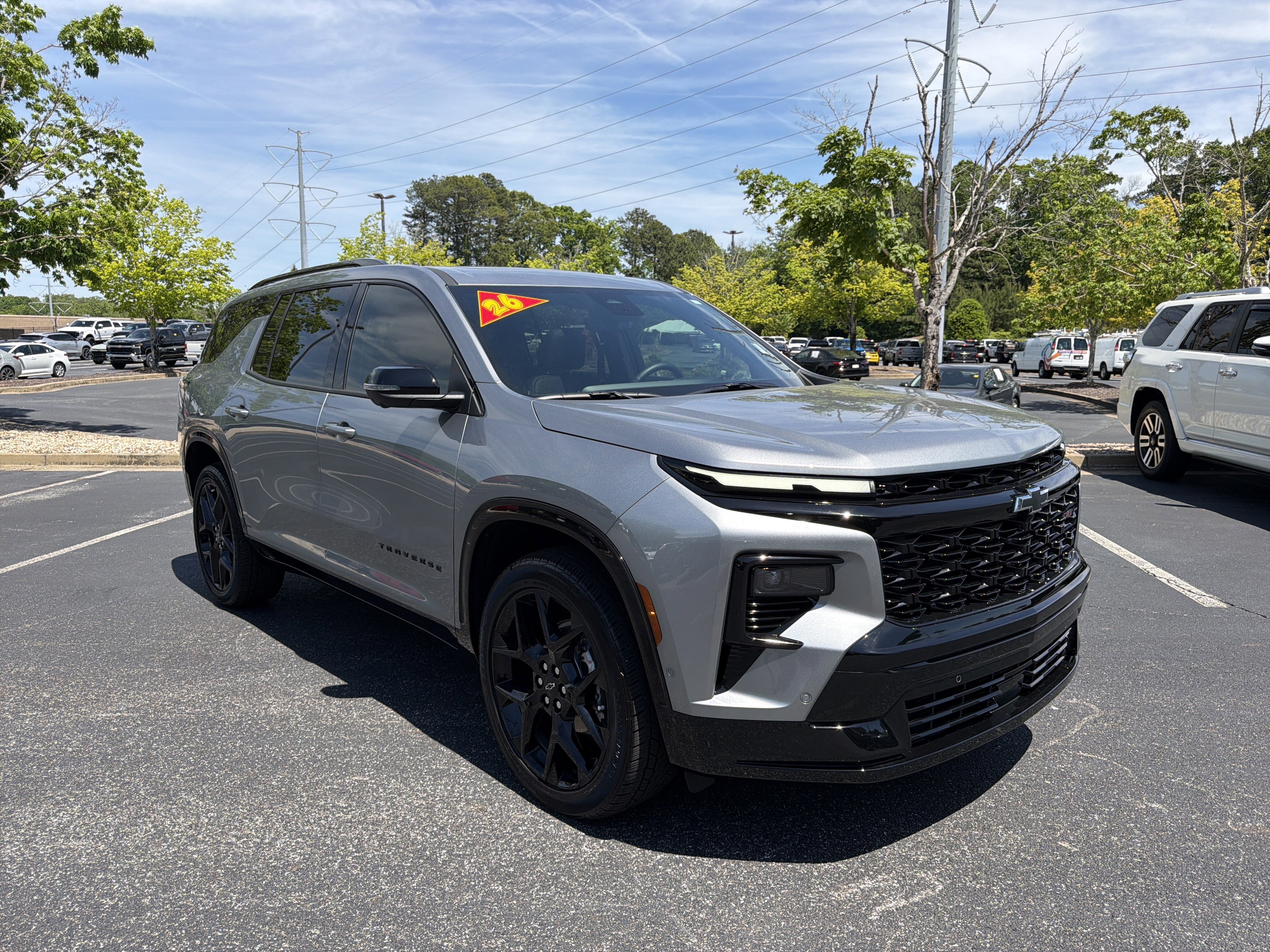 Used 2026 Chevrolet Traverse RS FWD image 3