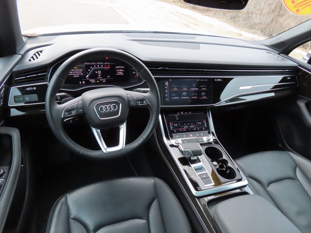 Used 2025 Audi Q7 3.0T Premium Plus image 4