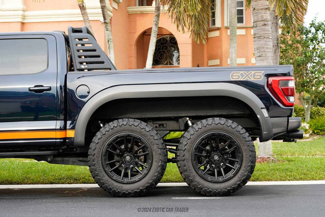 Used 2022 Ford F150 Raptor w/ Convenience Package image 5