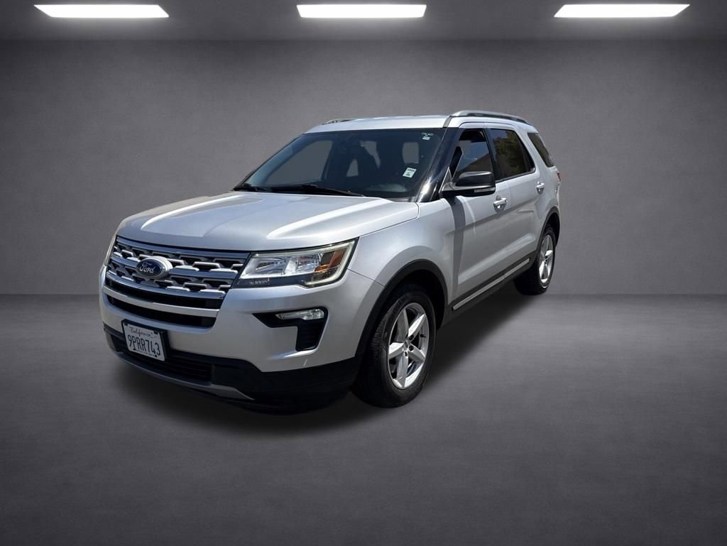 Used 2019 Ford Explorer XLT w/ Equipment Group 201A FWD image 3