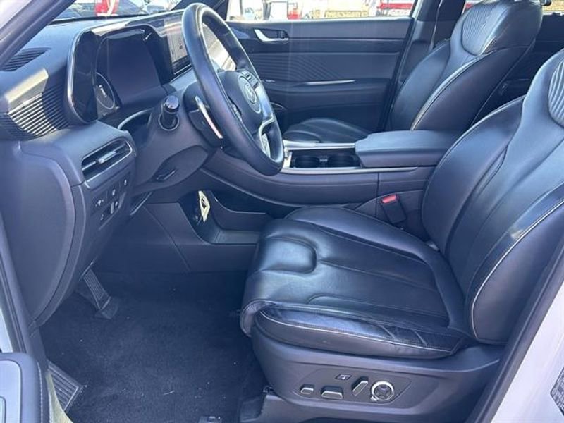 Used 2024 Hyundai Palisade Calligraphy AWD/4WD image 13