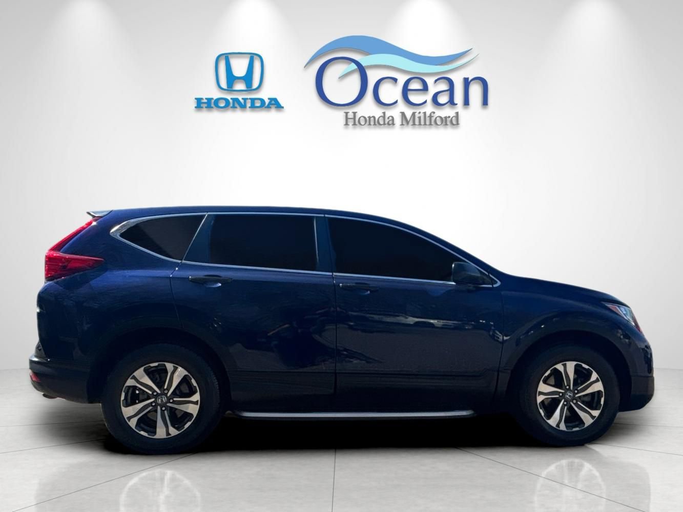 Used 2019 Honda CR-V LX image 2
