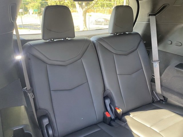 Used 2023 Cadillac XT6 Premium Luxury w/ Technology Package image 34