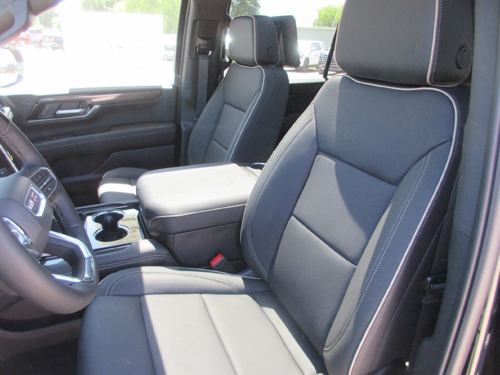 New 2026 GMC Yukon XL Elevation AWD/4WD image 12