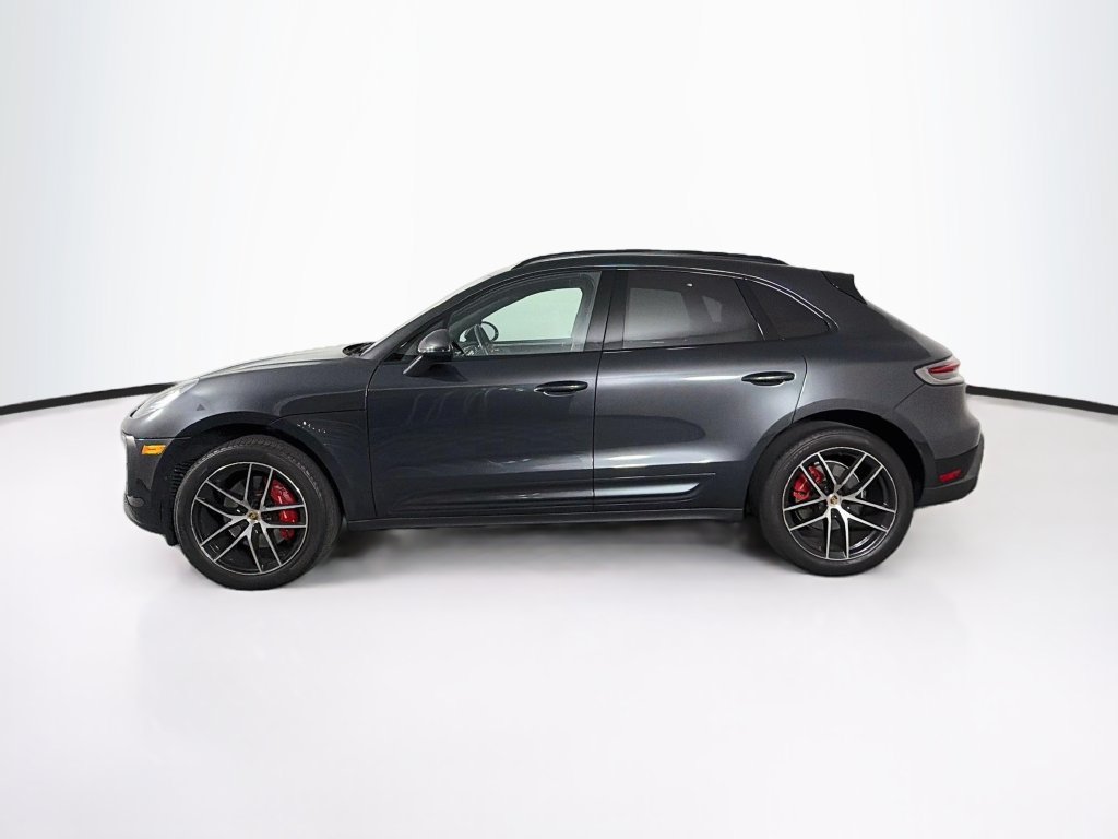 Certified 2023 Porsche Macan S AWD/4WD image 2