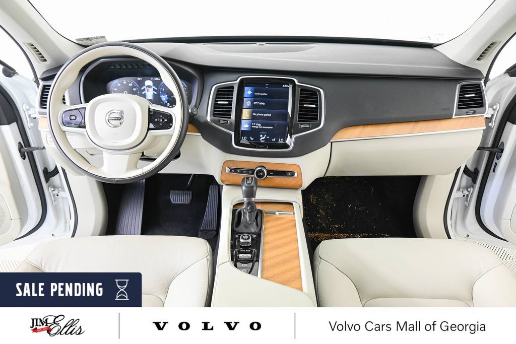 Certified 2021 Volvo XC90 T6 Momentum w/ Climate Package AWD/4WD image 18