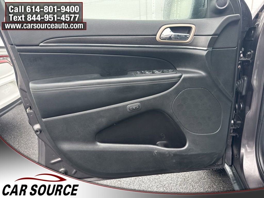 Used 2015 Jeep Grand Cherokee Limited w/ Trailer Tow Group IV image 18