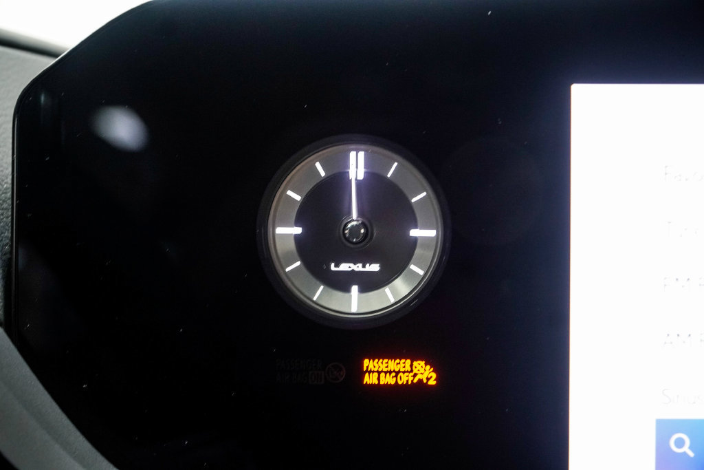 Used 2024 Lexus ES 350 w/ Premium Package FWD image 28