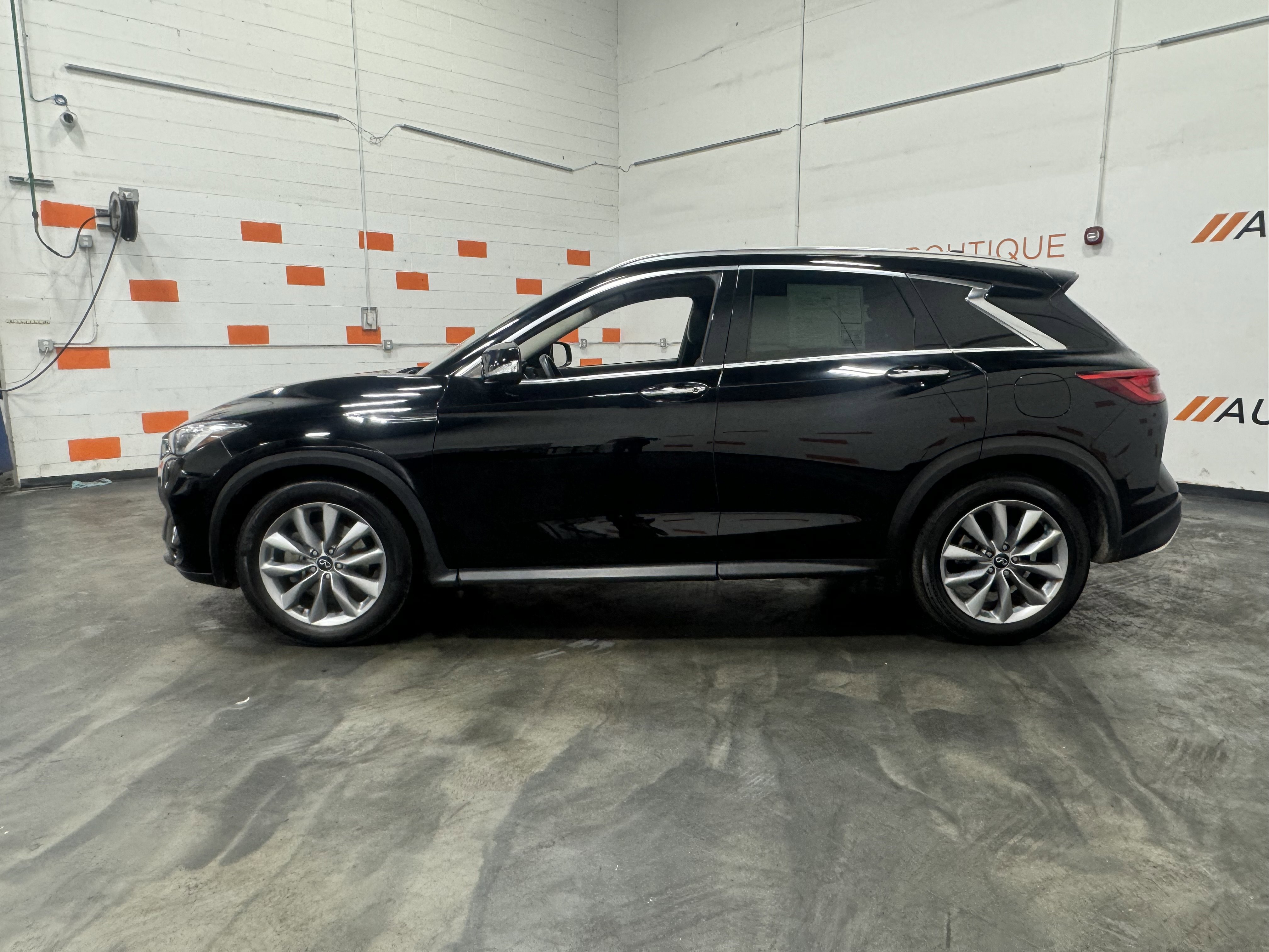 Used 2021 INFINITI QX50 Luxe AWD/4WD image 9
