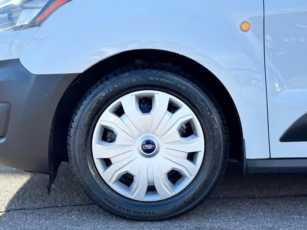 Used 2023 Ford Transit Connect XL image 11