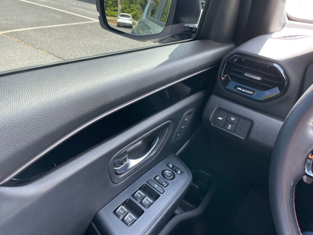 Certified 2024 Honda Pilot TrailSport image 26