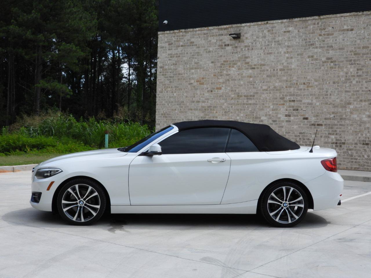 Used 2017 BMW 230i Convertible RWD image 82