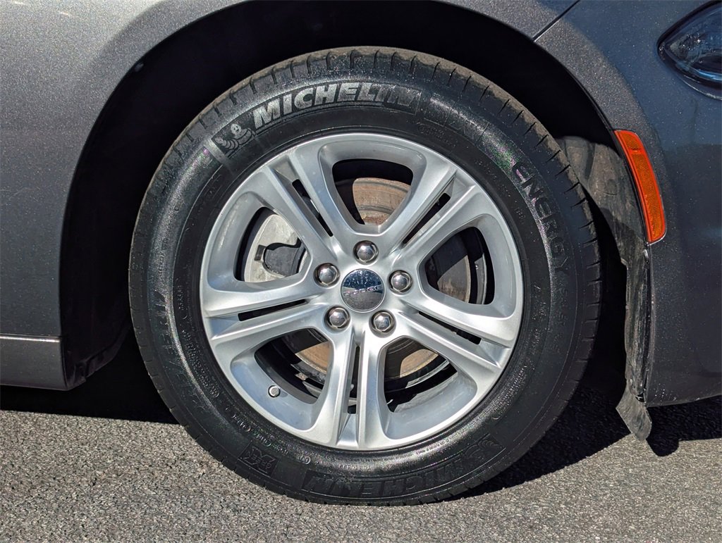 Used 2022 Dodge Charger SXT image 28
