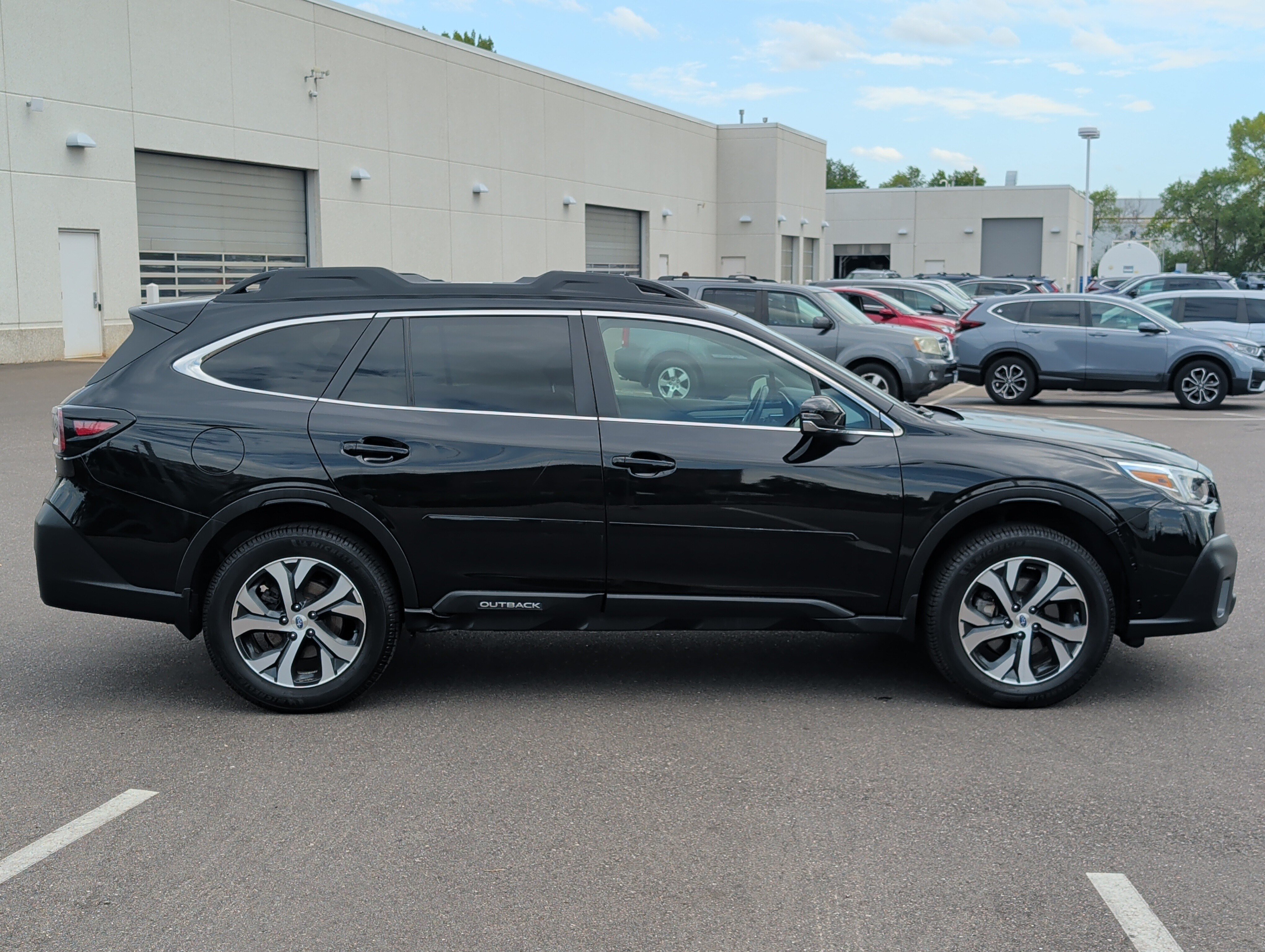 Used 2021 Subaru Outback Limited AWD/4WD image 9