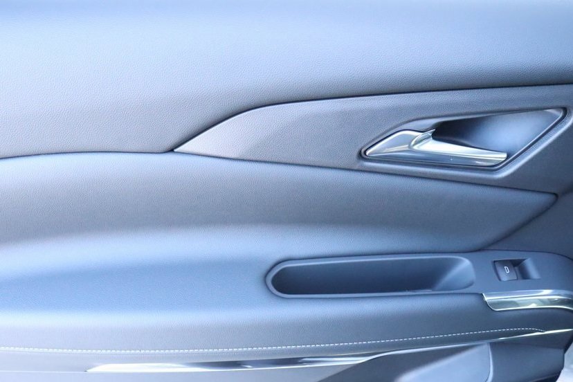 New 2026 Chevrolet Traverse LT image 23