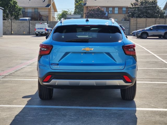 Used 2026 Chevrolet Trax LT w/ LT Convenience Package FWD image 13