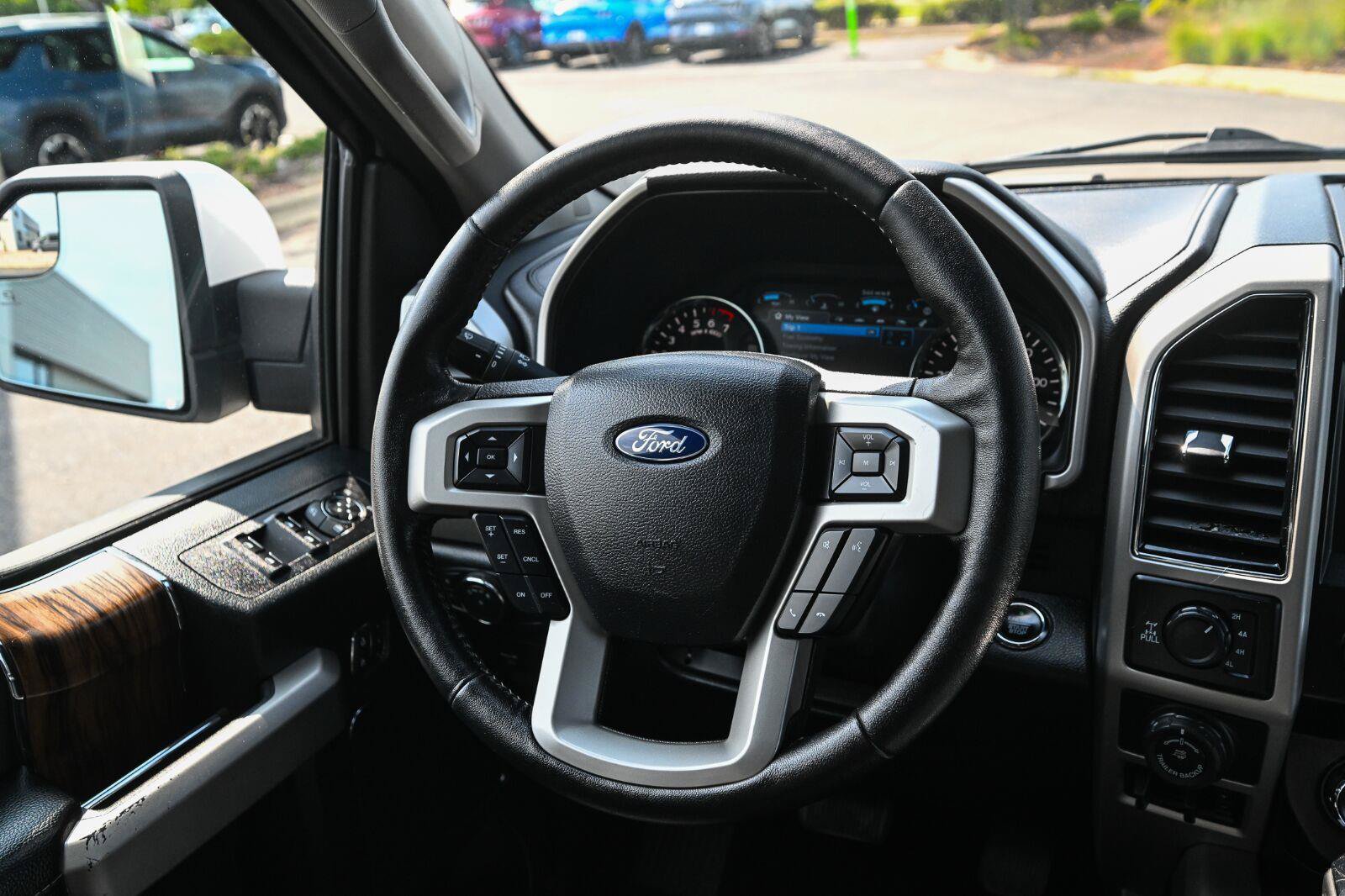 Used 2019 Ford F150 Lariat w/ Trailer Tow Package AWD/4WD image 32