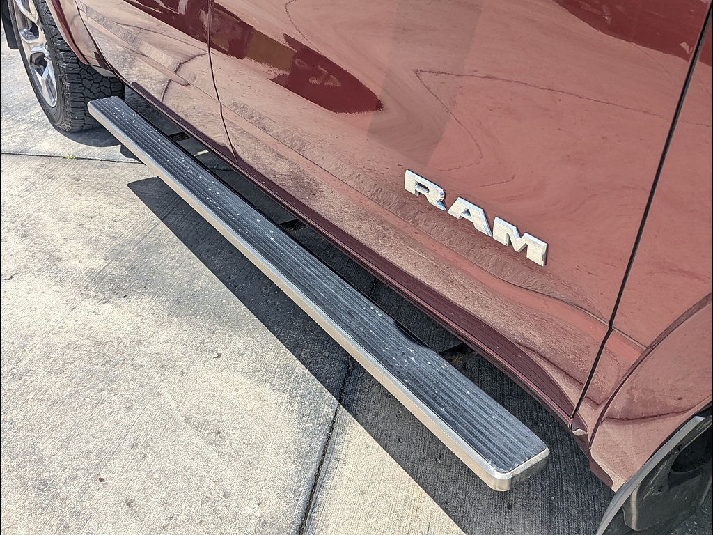 Used 2020 RAM 1500 Laramie AWD/4WD image 14