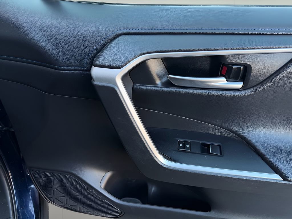 Used 2021 Toyota RAV4 XSE w/ XSE Grade Weather Package image 31