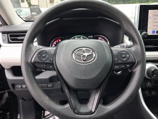 Used 2023 Toyota RAV4 XLE w/ Convenience Package FWD image 14
